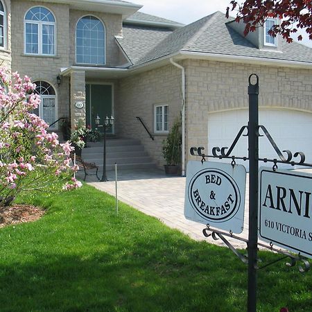Bed and Breakfast Arnica Bed & Breakfast à Niagara-on-the-Lake Chambre photo